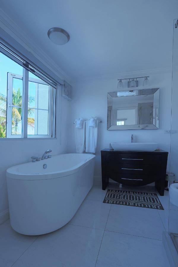Stunning Ocean View Villa เนกริล ภายนอก รูปภาพ