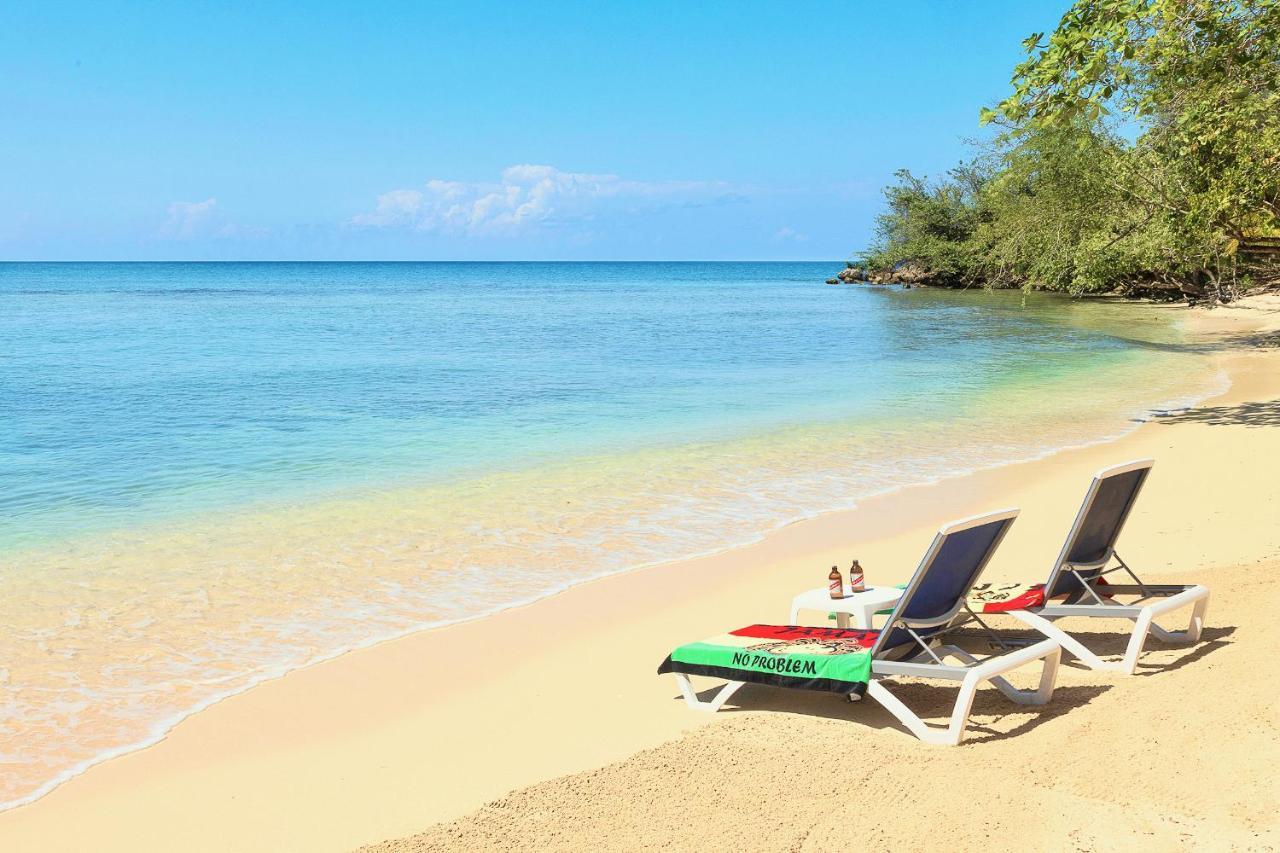 Stunning Ocean View Villa เนกริล ภายนอก รูปภาพ